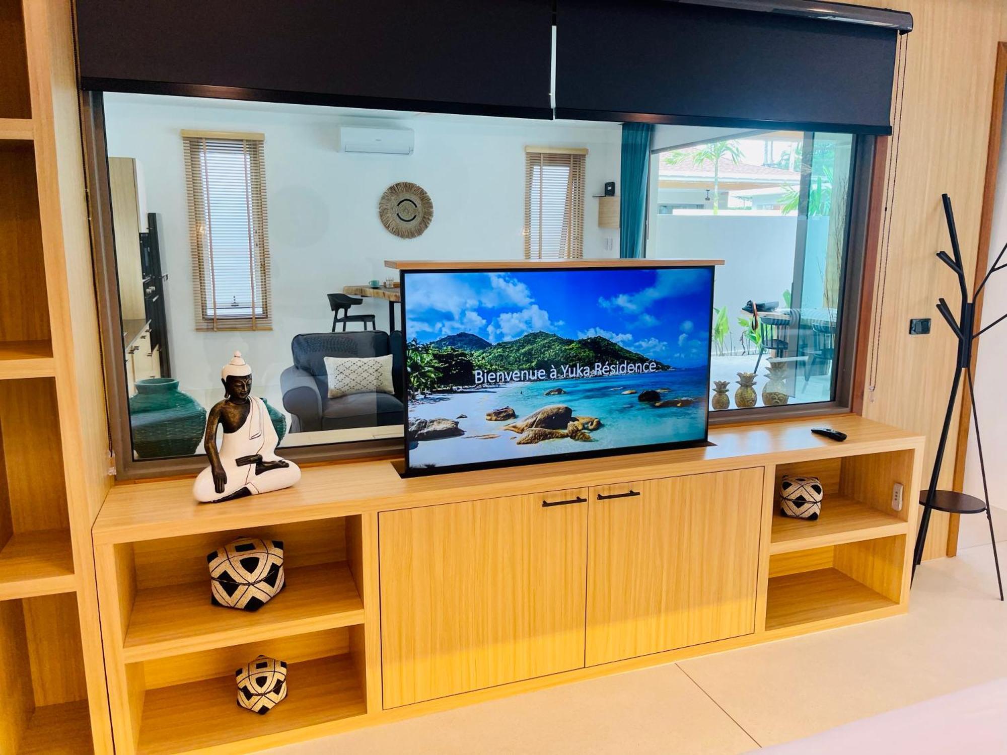 Yuka Villaer Ko Samui